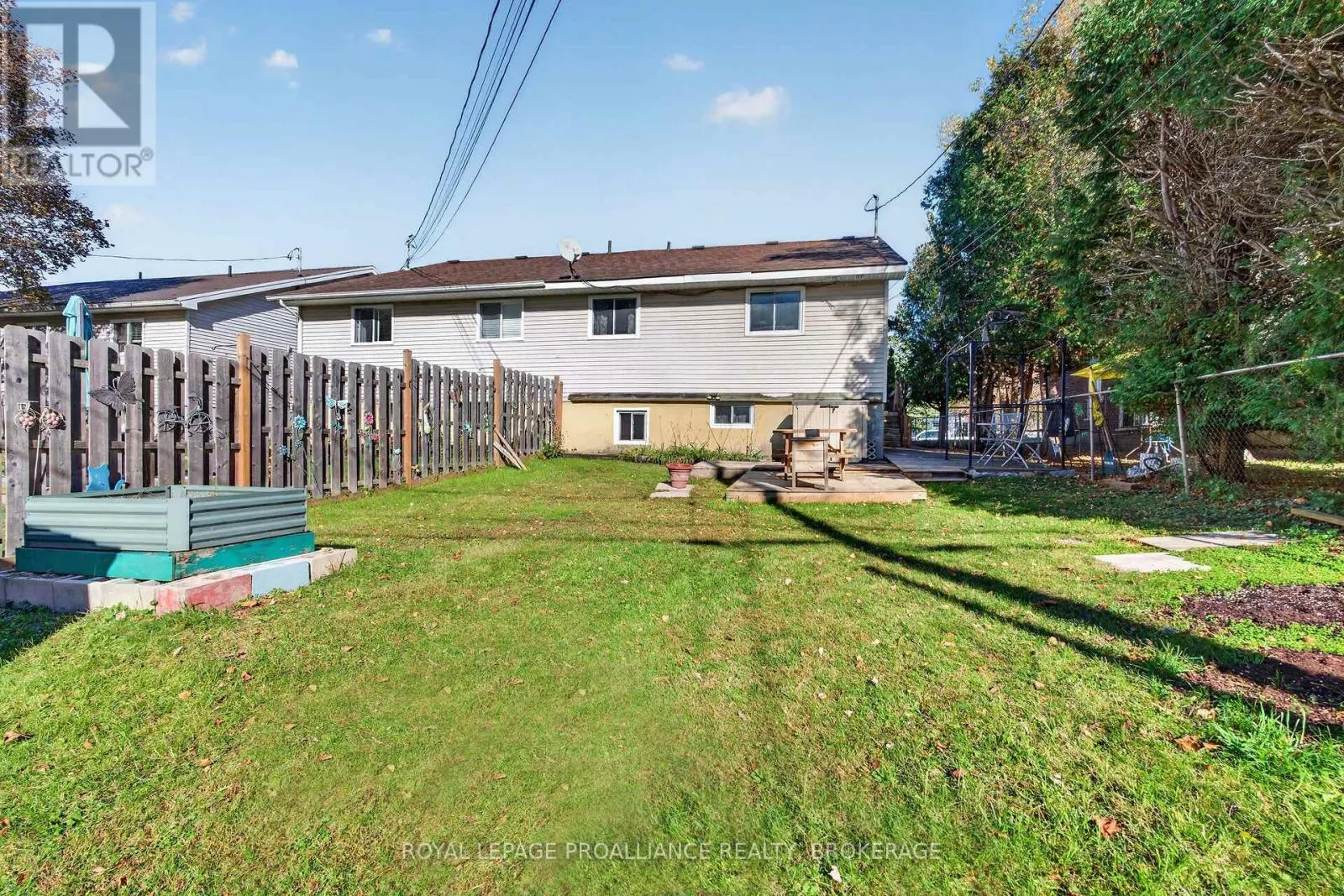 464 HENRIETTA STREET
