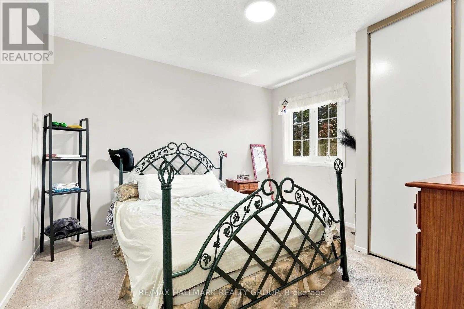 609 TOURELLE DRIVE