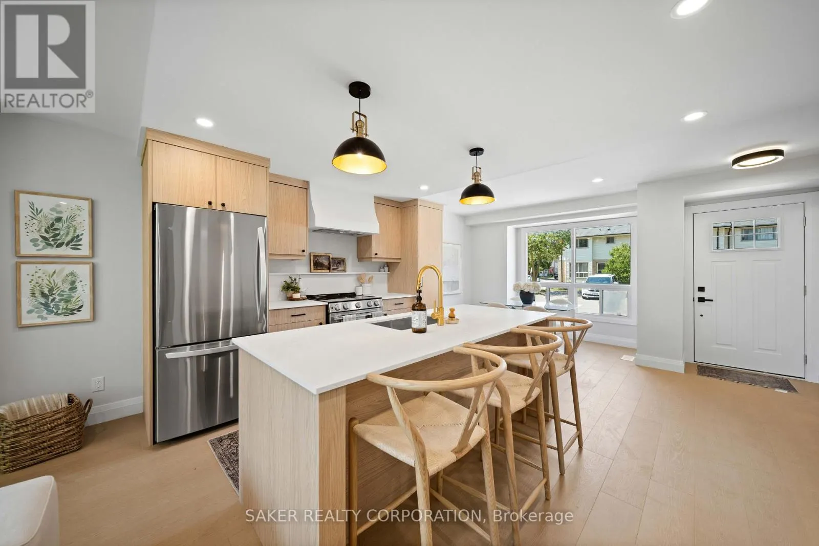 33 - 355 SANDRINGHAM CRESCENT #33