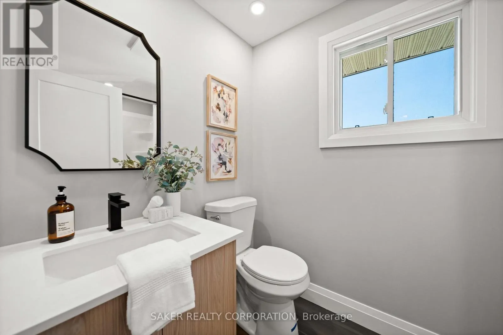 33 - 355 SANDRINGHAM CRESCENT #33