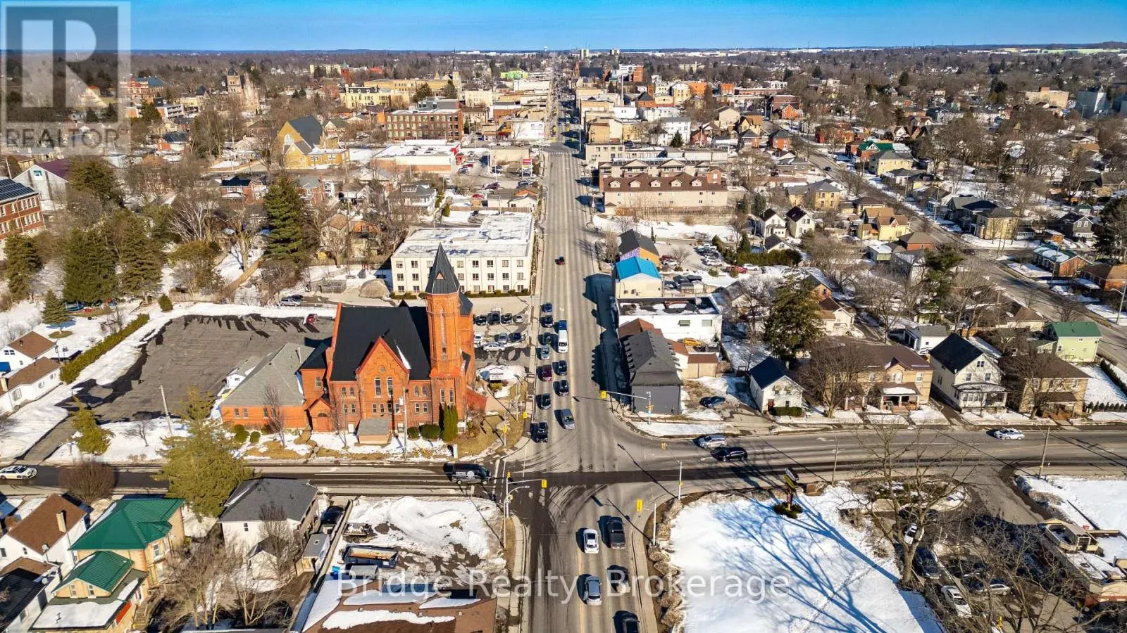 290 DUNDAS STREET