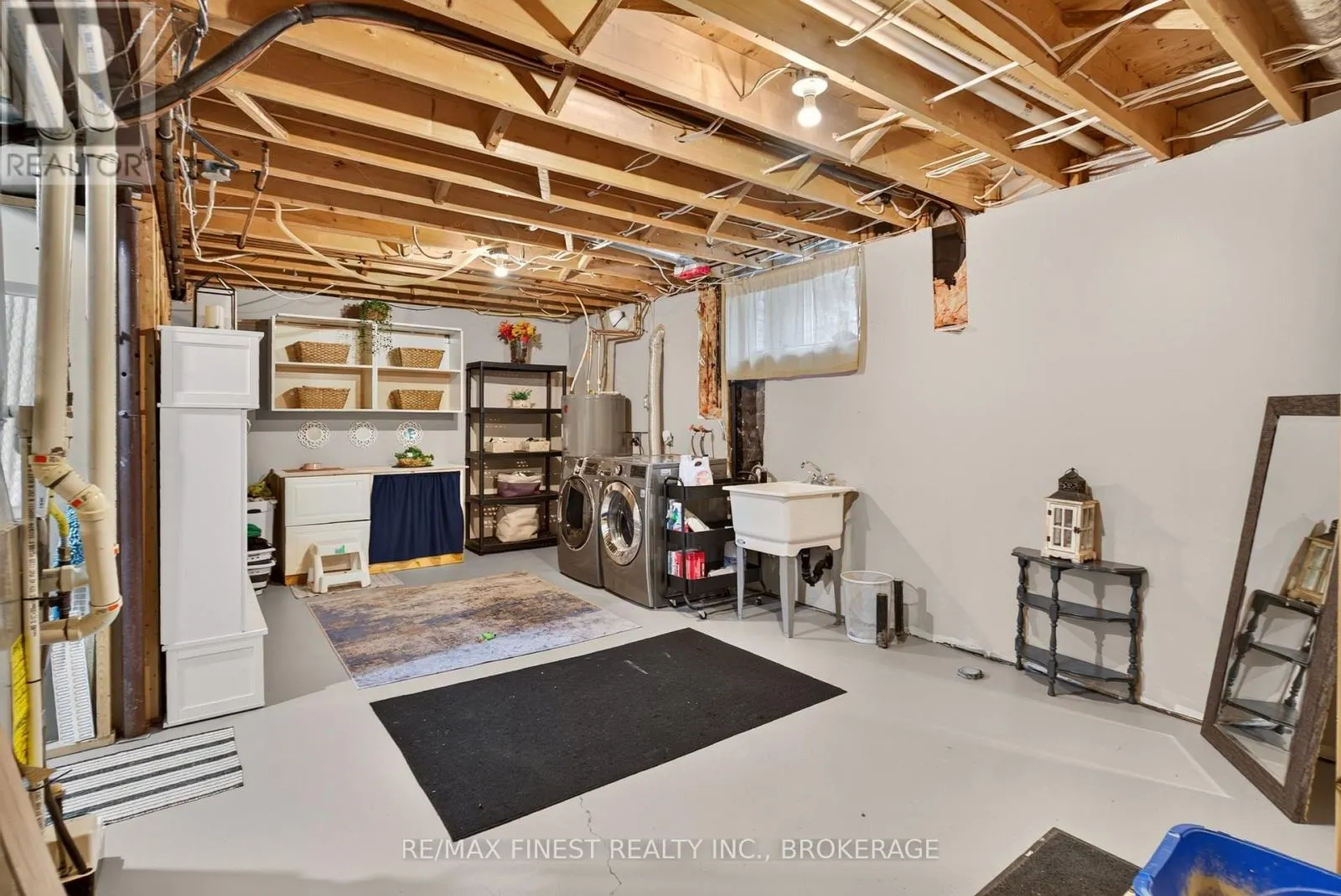 1287 ROCKWOOD DRIVE