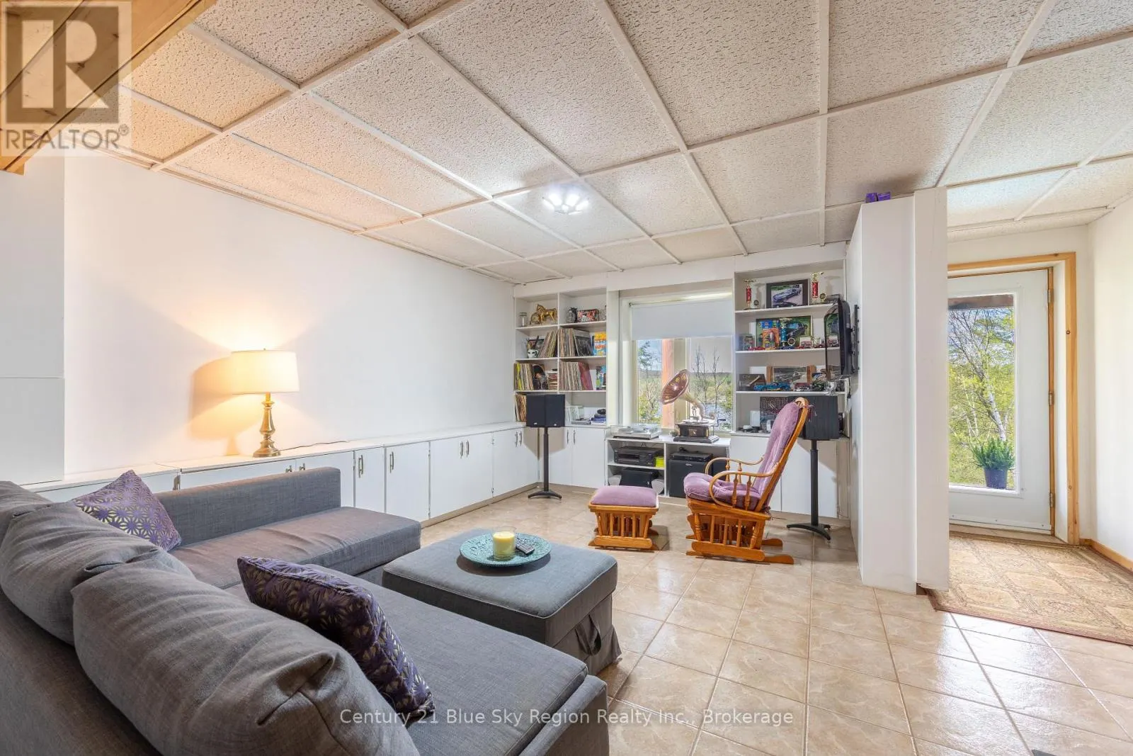 18 PARGETER DRIVE
