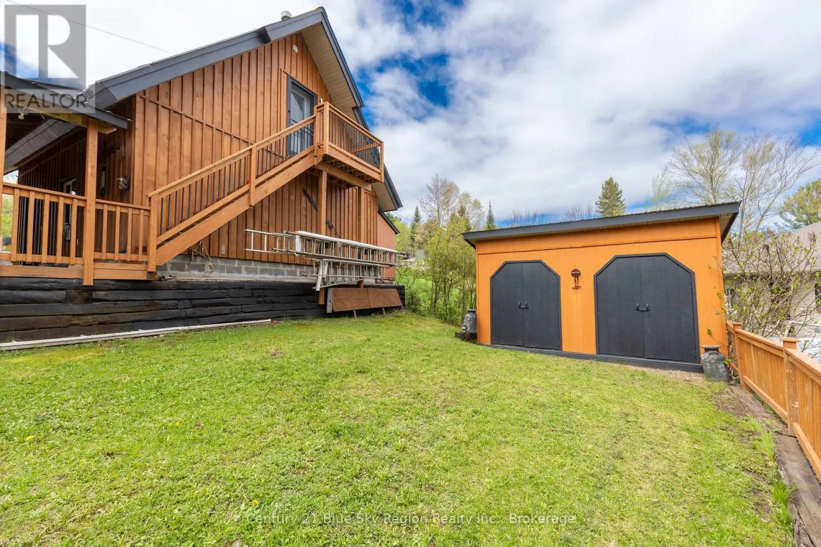 18 PARGETER DRIVE