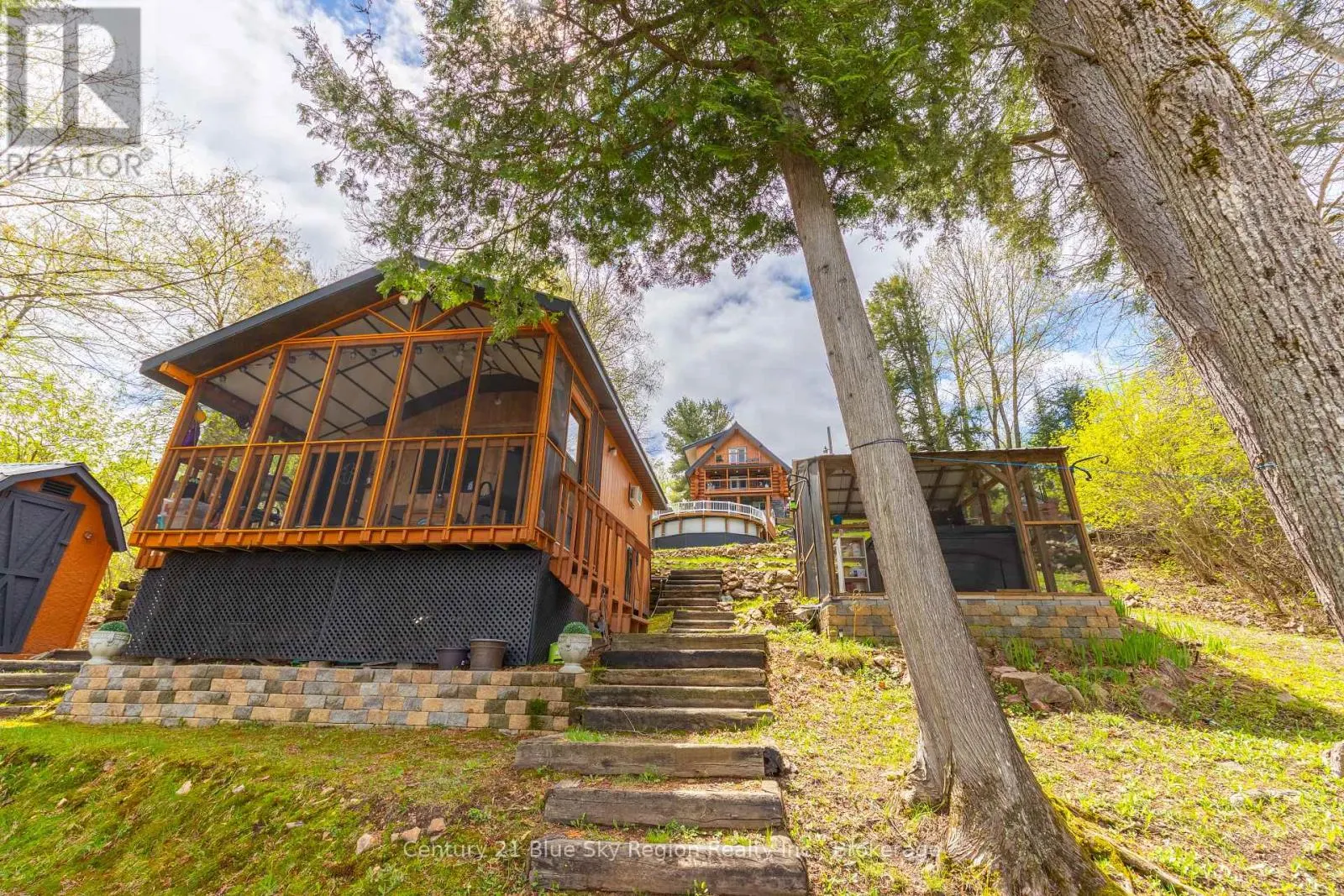 18 PARGETER DRIVE