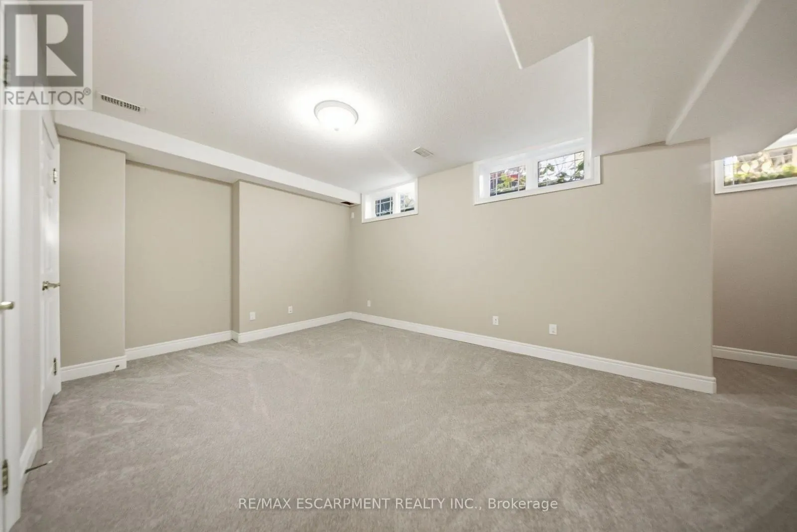 95 TOLLGATE DRIVE