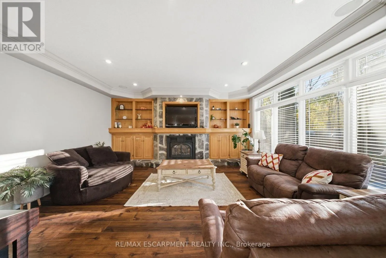 95 TOLLGATE DRIVE