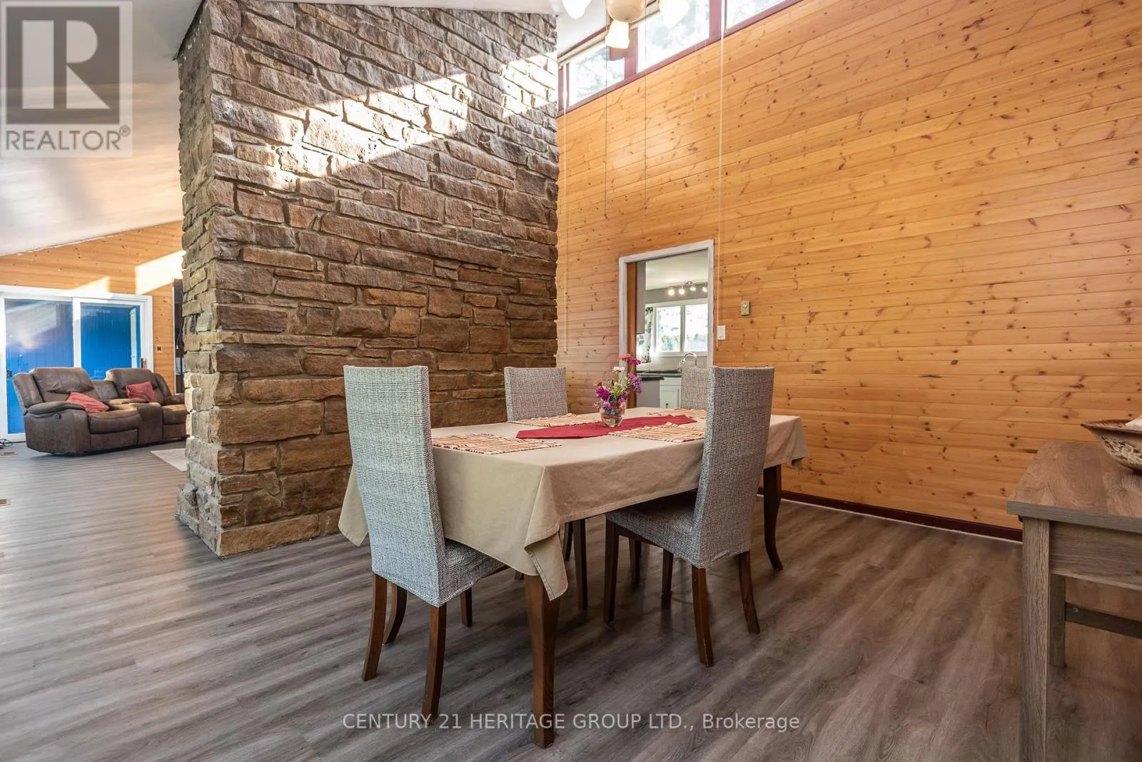 33712 HIGHWAY 17 W