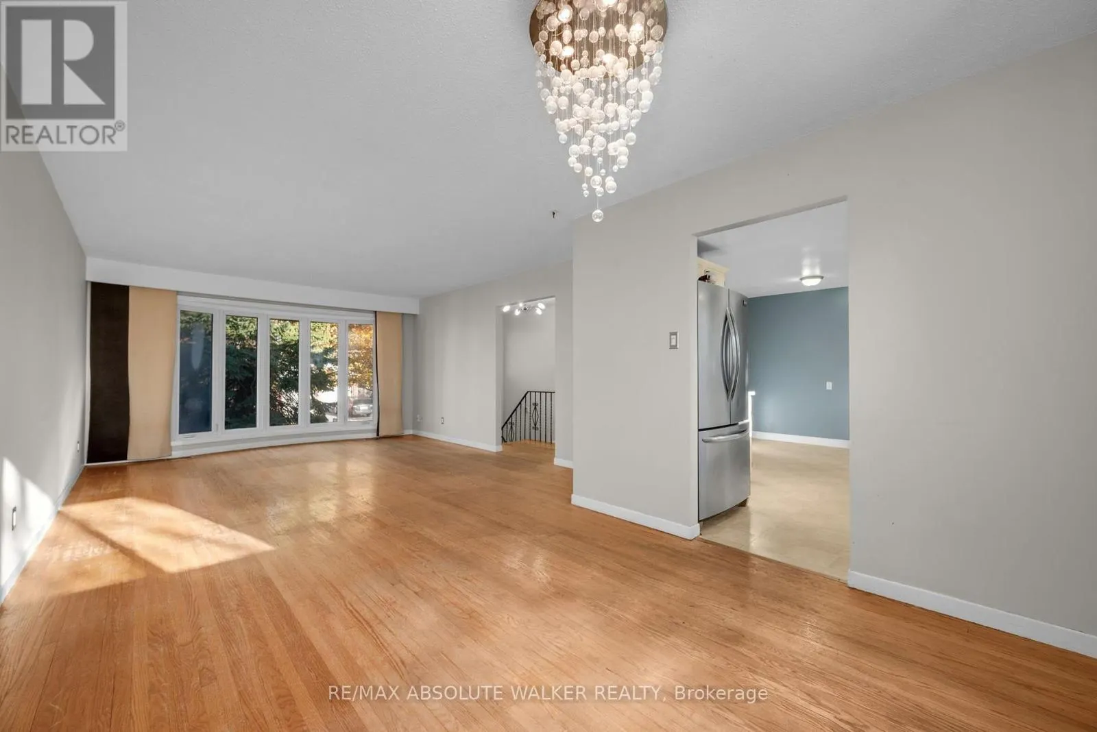 18 SILVER ASPEN CRESCENT