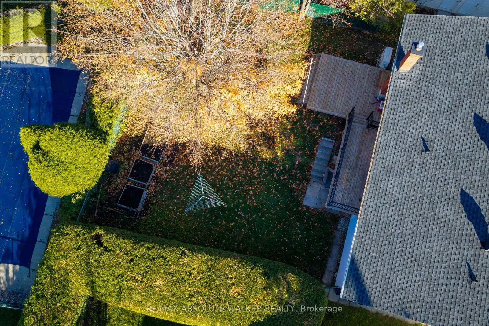 18 SILVER ASPEN CRESCENT