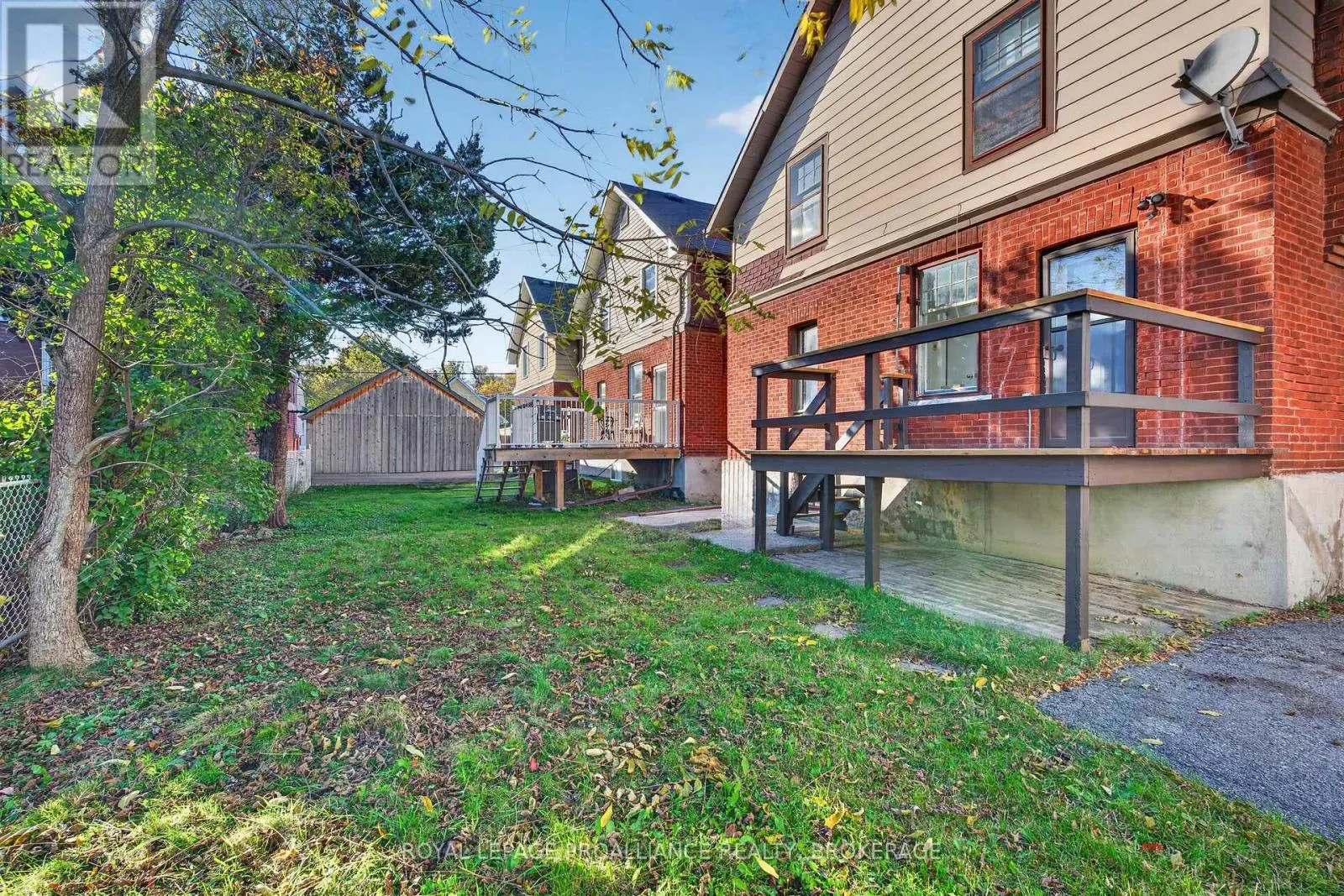 558 BROCK STREET