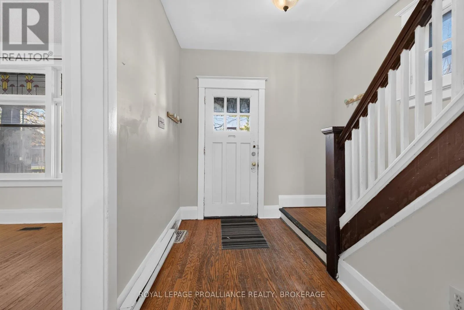 558 BROCK STREET