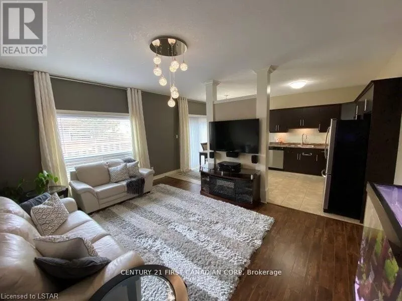 17 - 960 BITTERBUSH CRESCENT #17