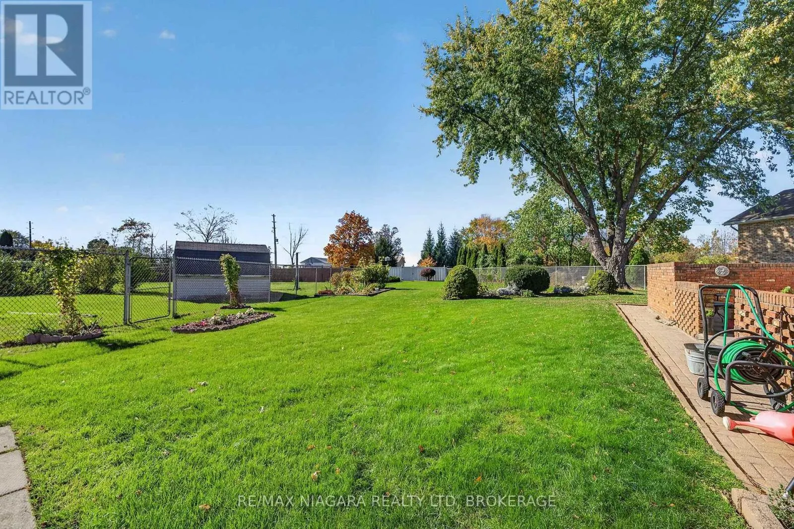 8230 LEXINGTON COURT