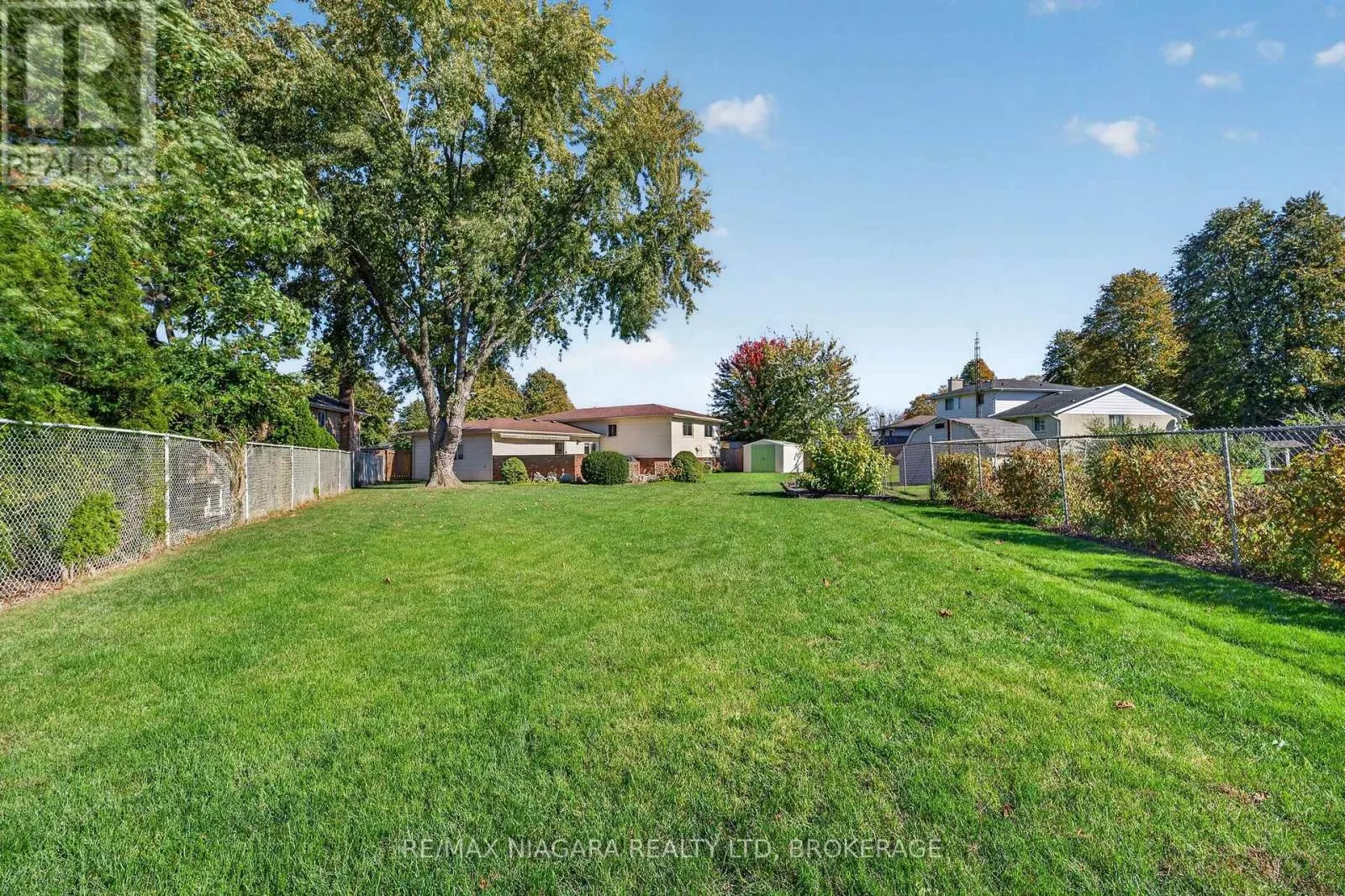 8230 LEXINGTON COURT
