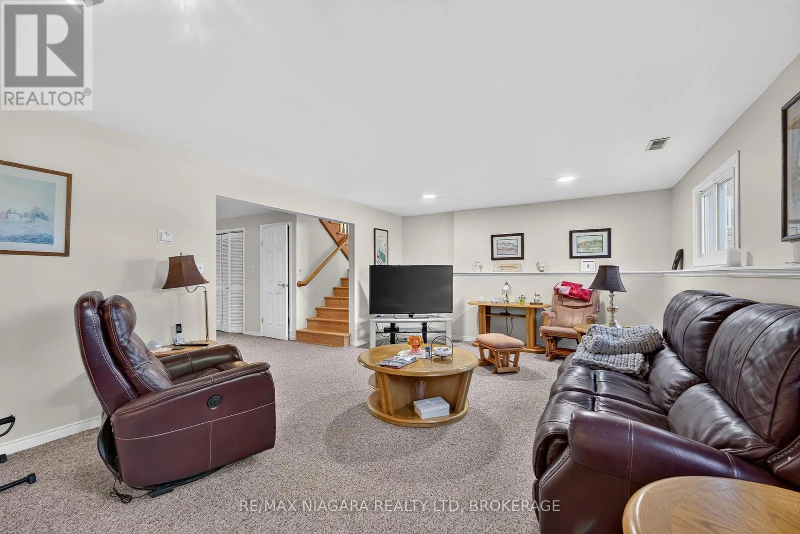 8230 LEXINGTON COURT