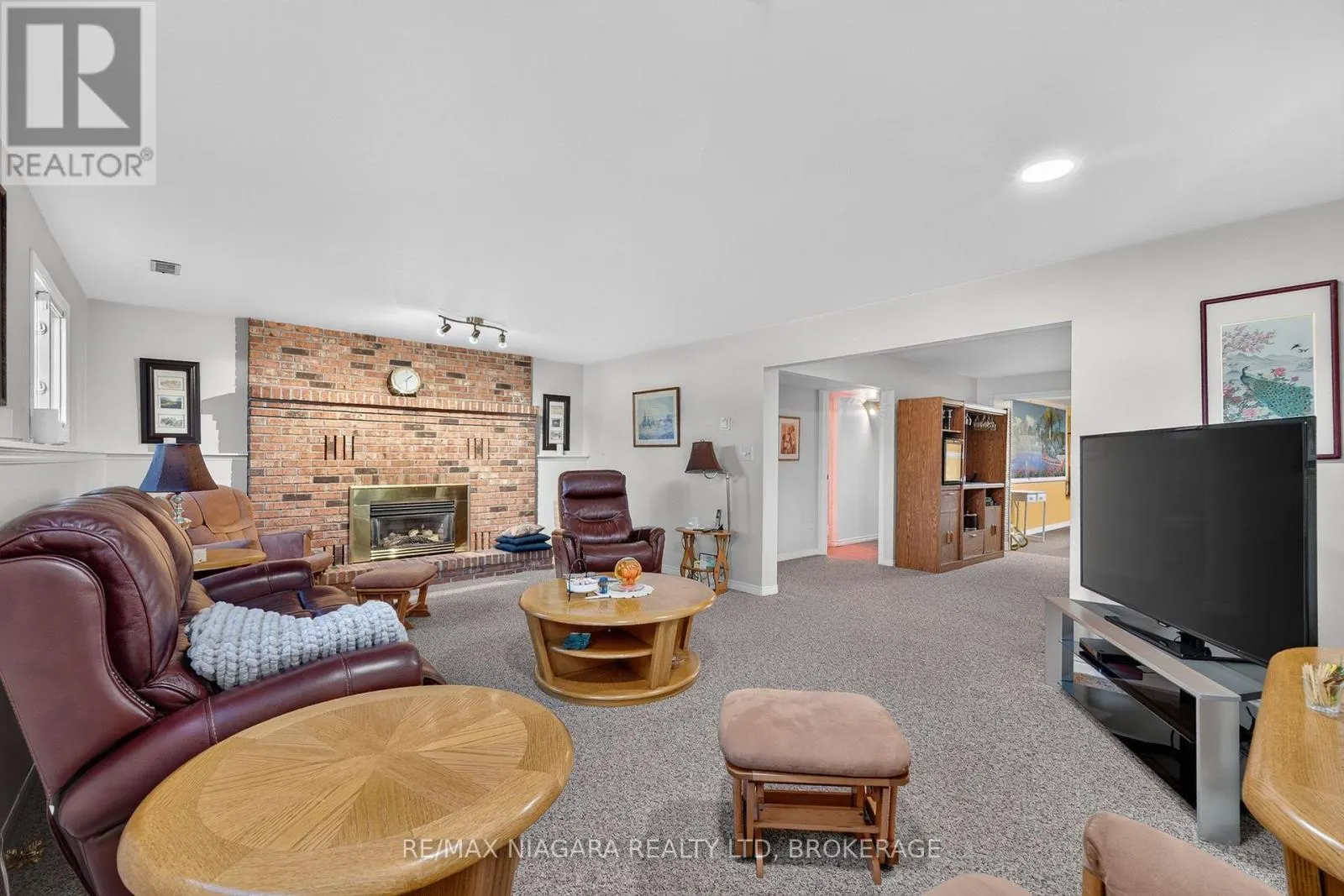 8230 LEXINGTON COURT