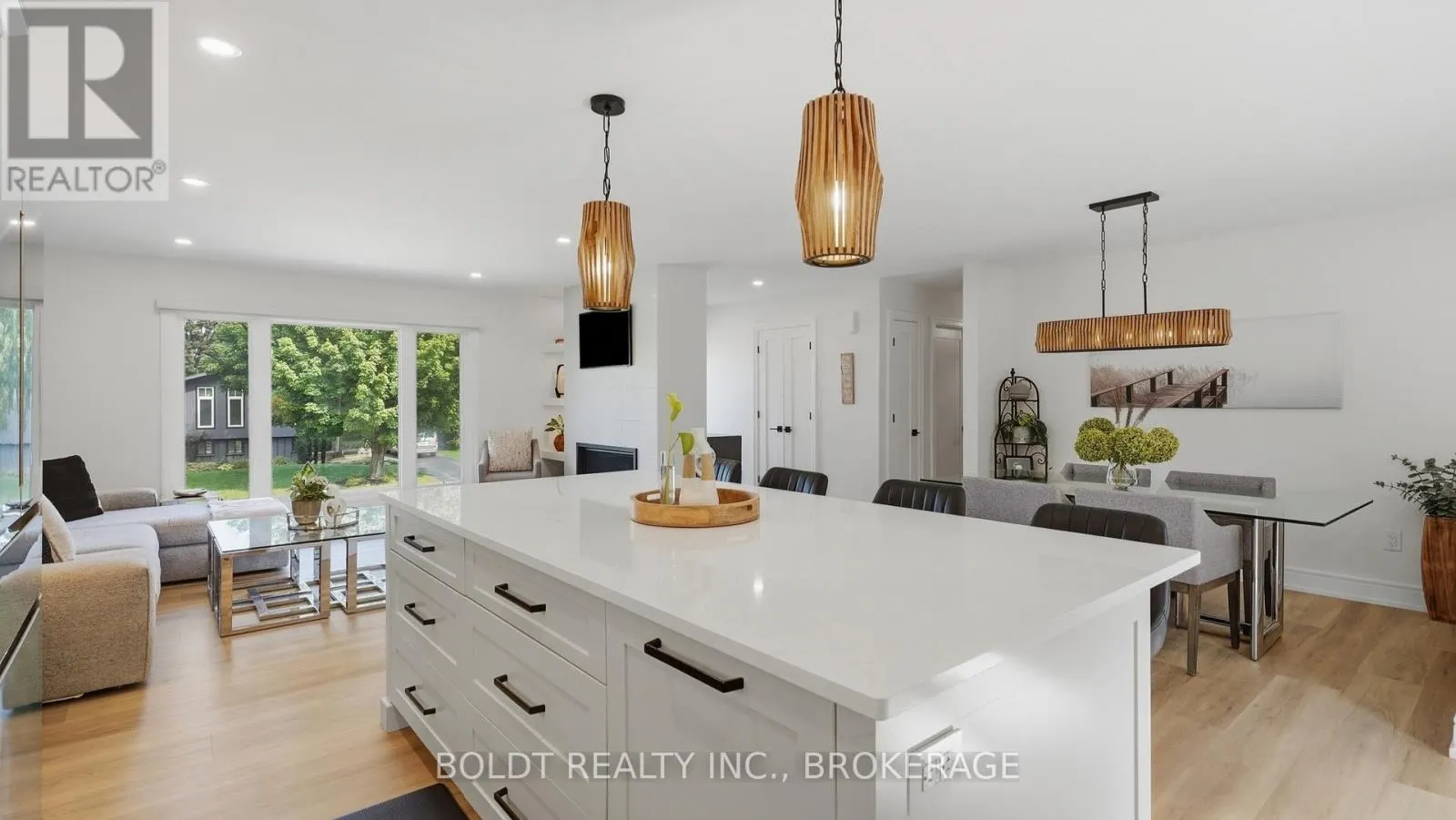 15 THE CEDARS STREET