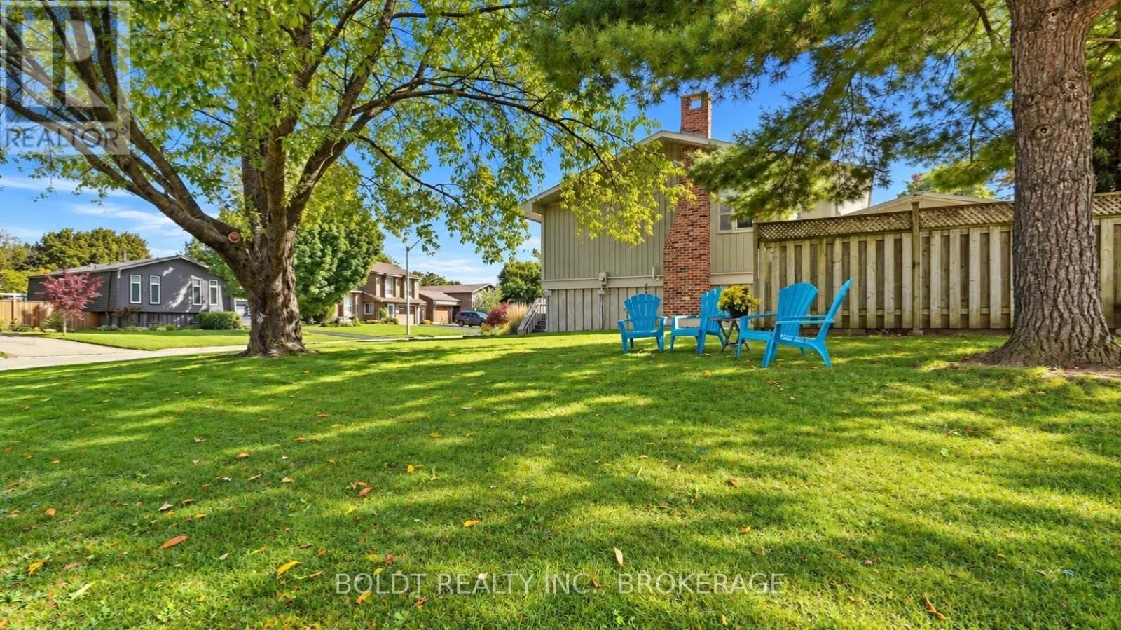 15 THE CEDARS STREET