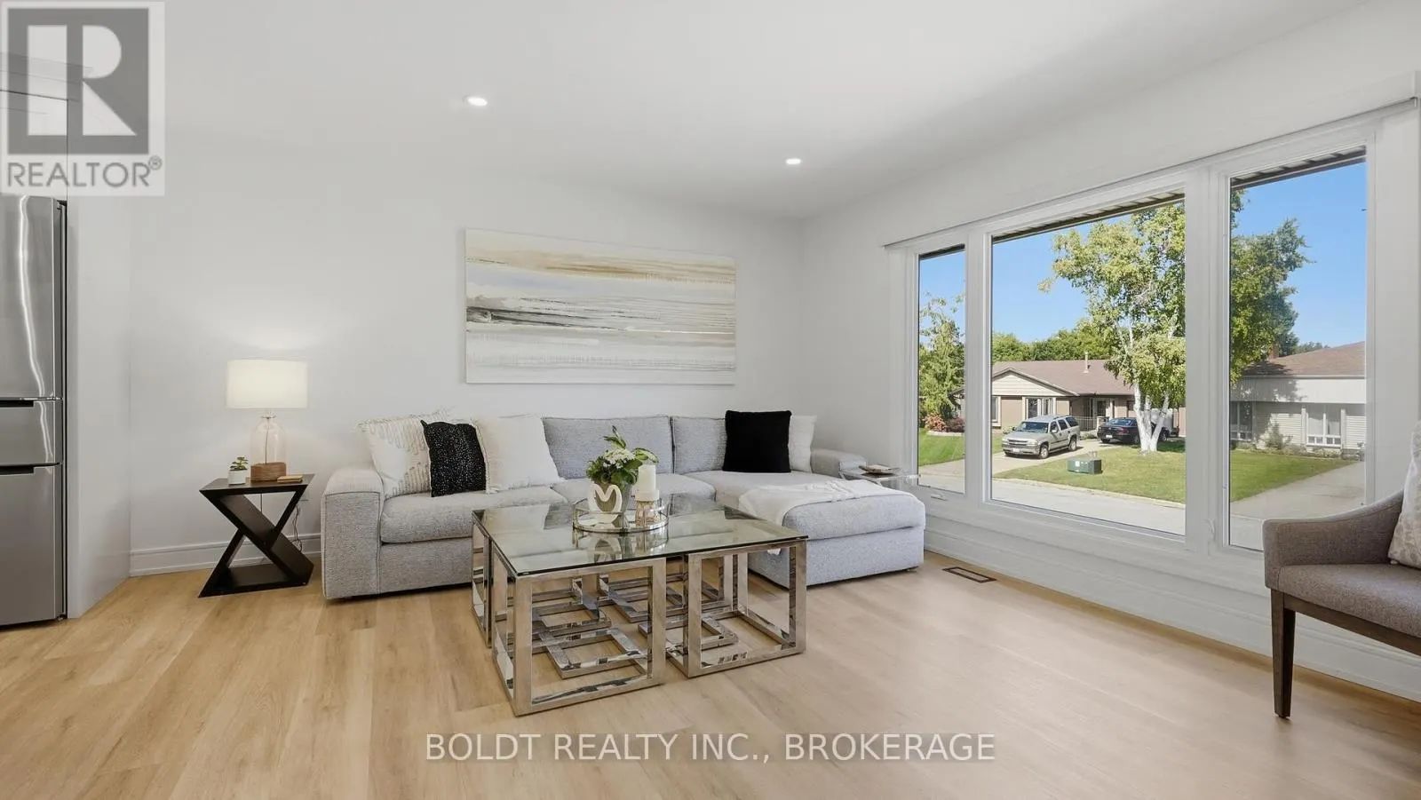 15 THE CEDARS STREET