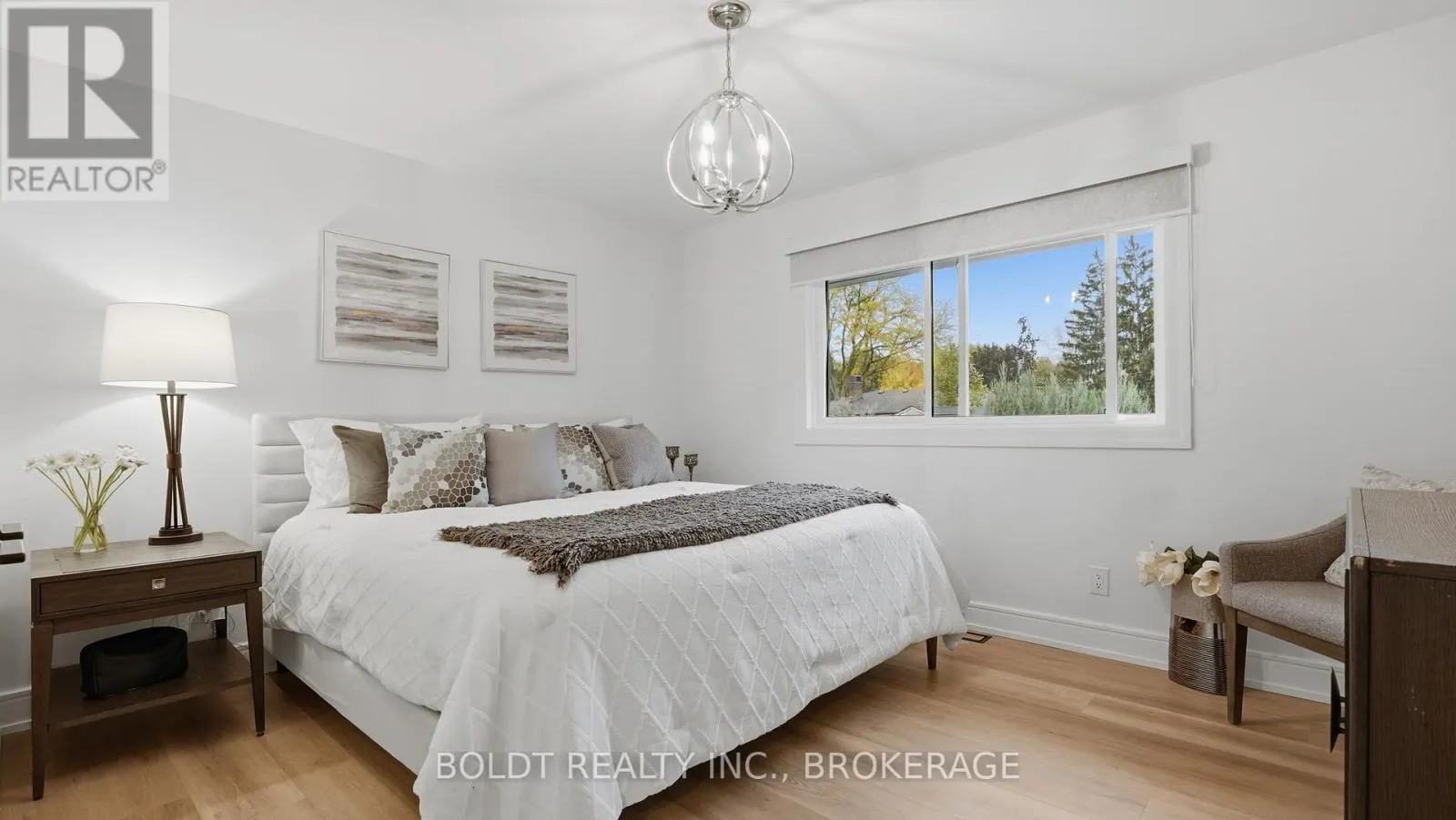 15 THE CEDARS STREET