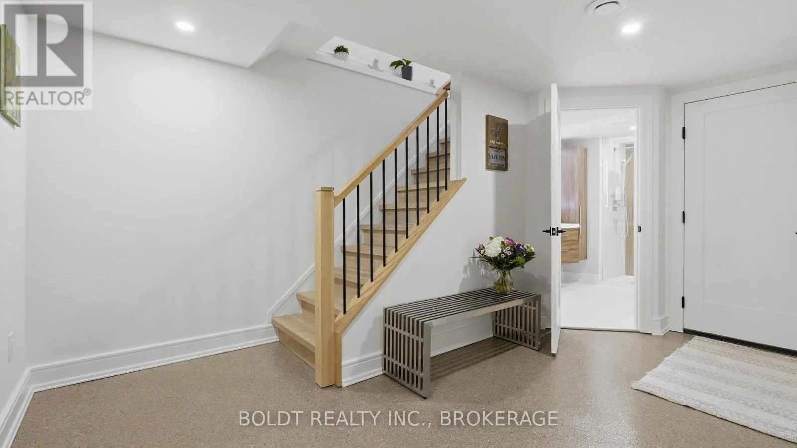 15 THE CEDARS STREET