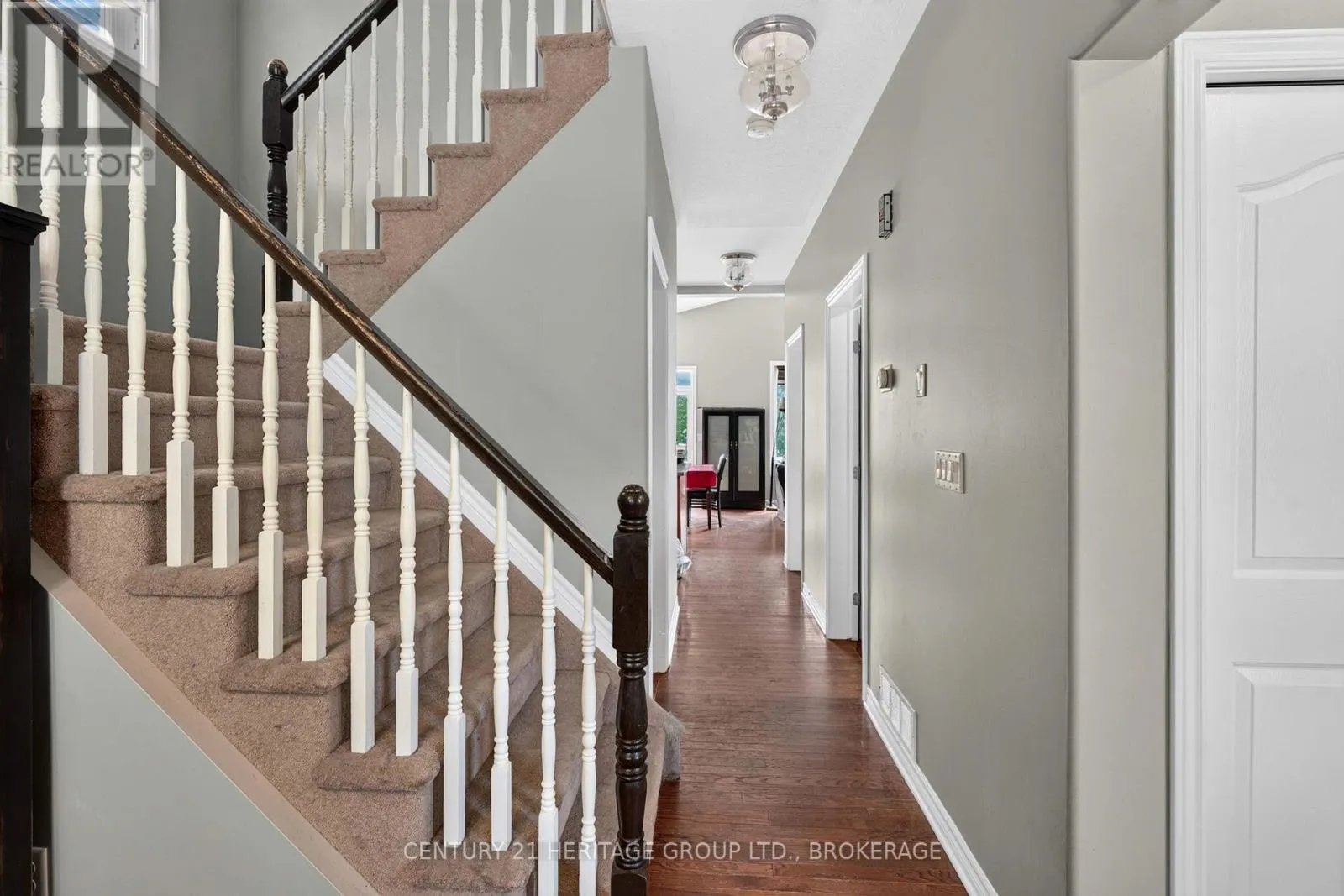855 LOTUS AVENUE