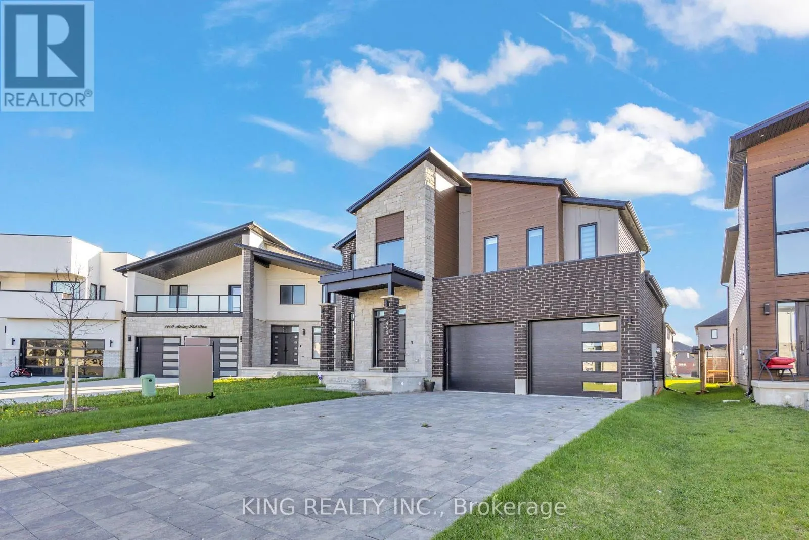 1464 MEDWAY PARK DRIVE