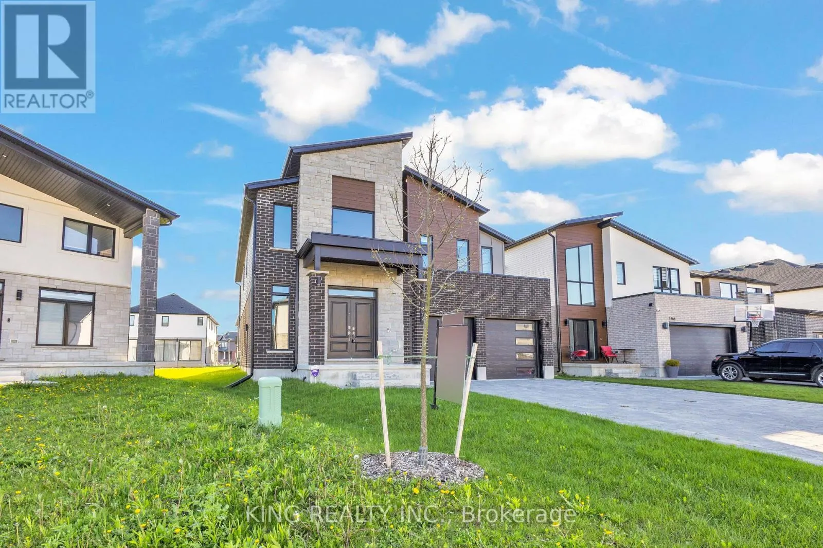 1464 MEDWAY PARK DRIVE