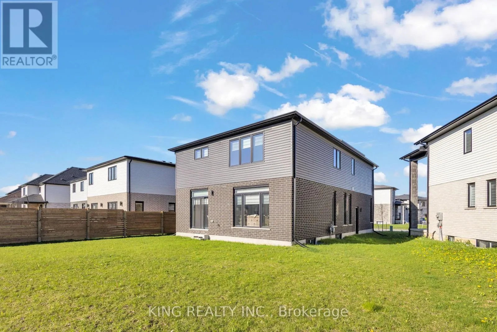 1464 MEDWAY PARK DRIVE