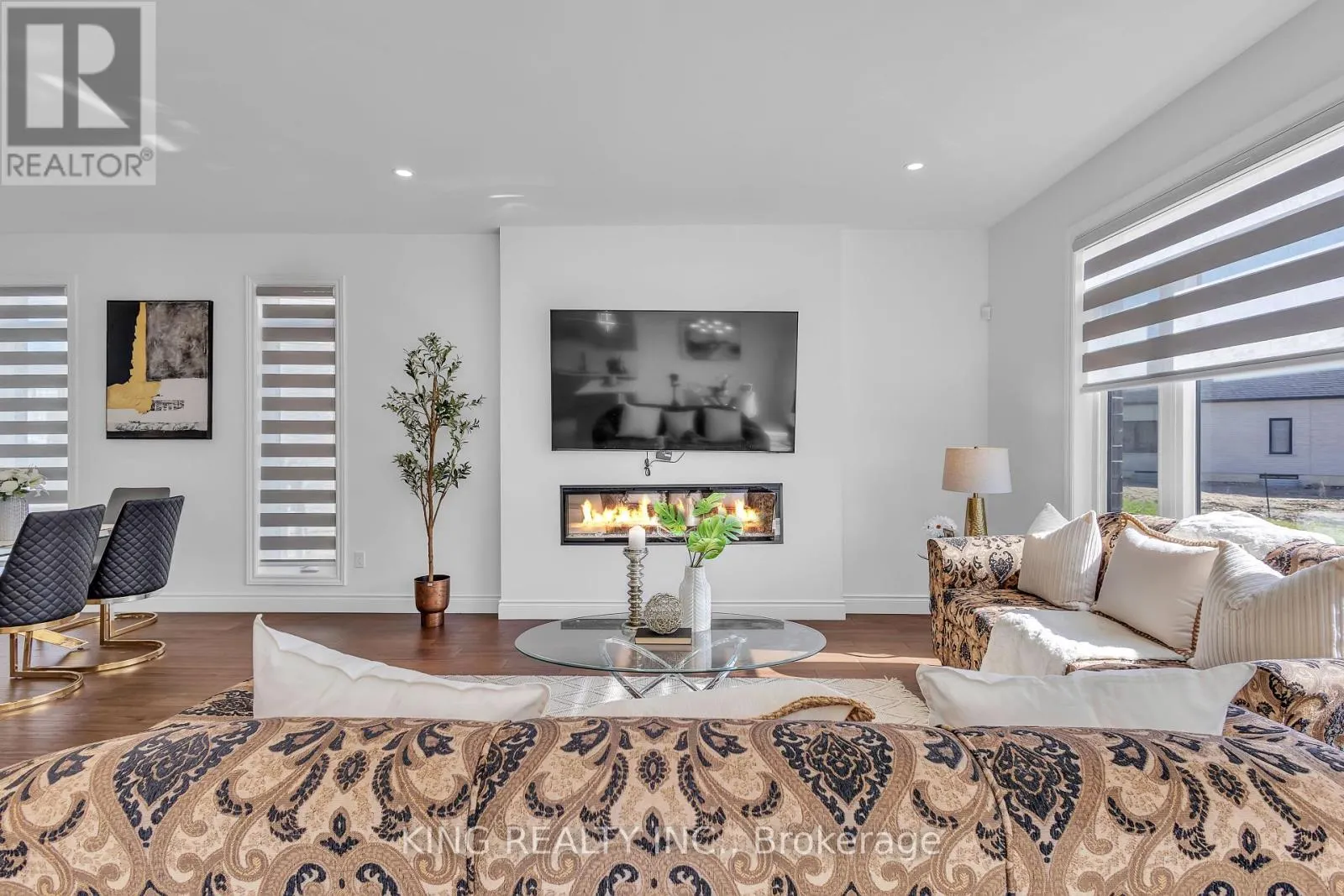 1464 MEDWAY PARK DRIVE