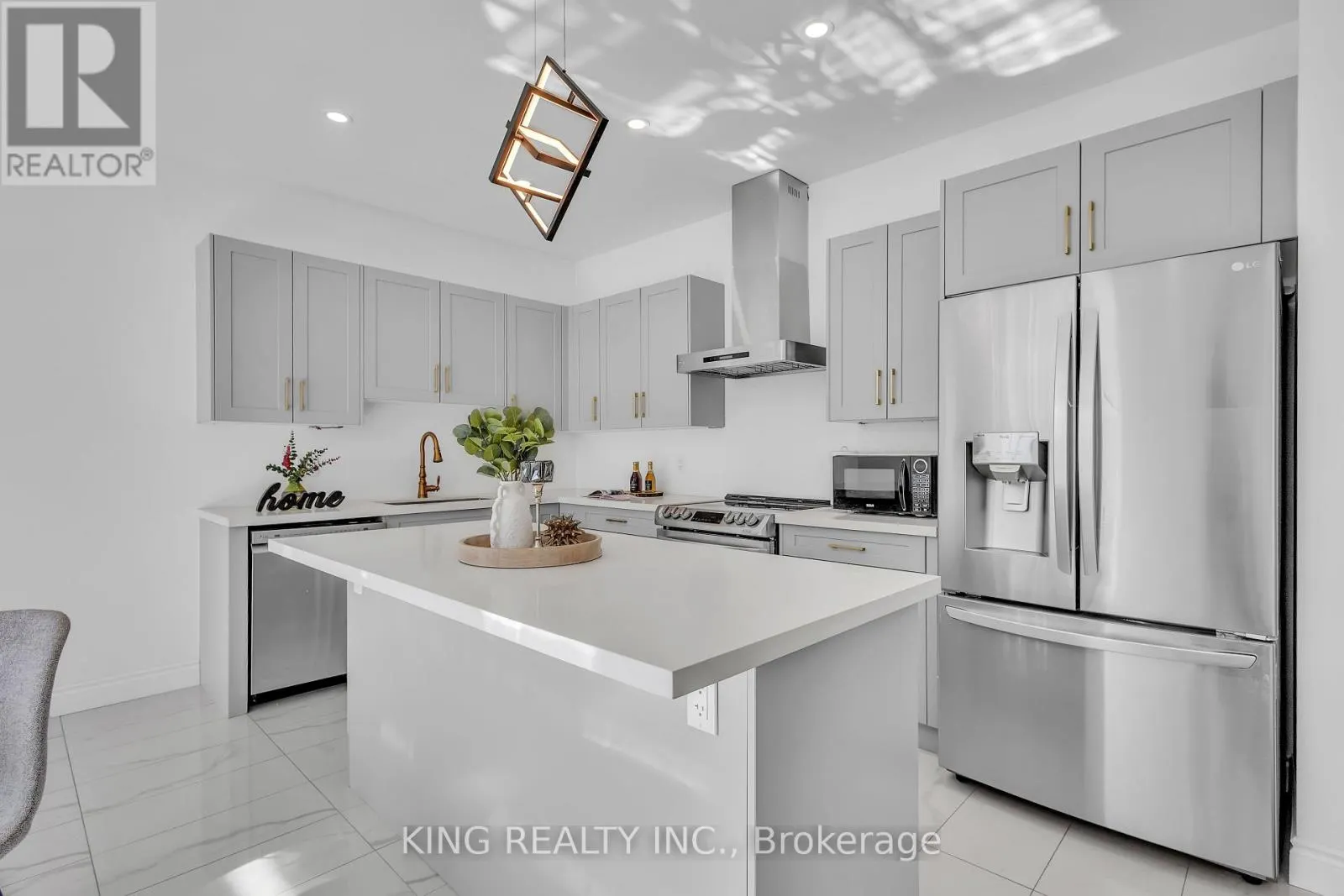 1464 MEDWAY PARK DRIVE