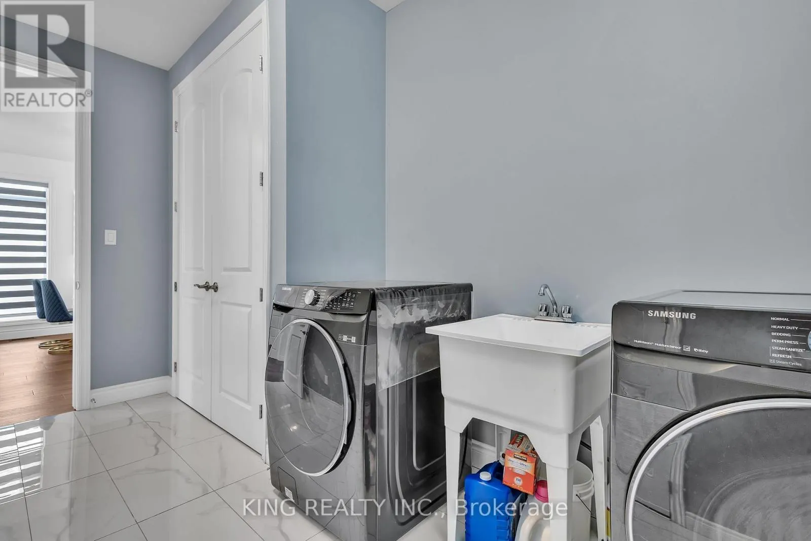 1464 MEDWAY PARK DRIVE
