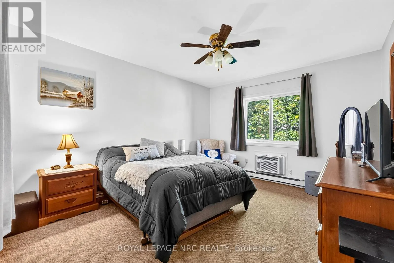 327 - 72 MAIN STREET E #327
