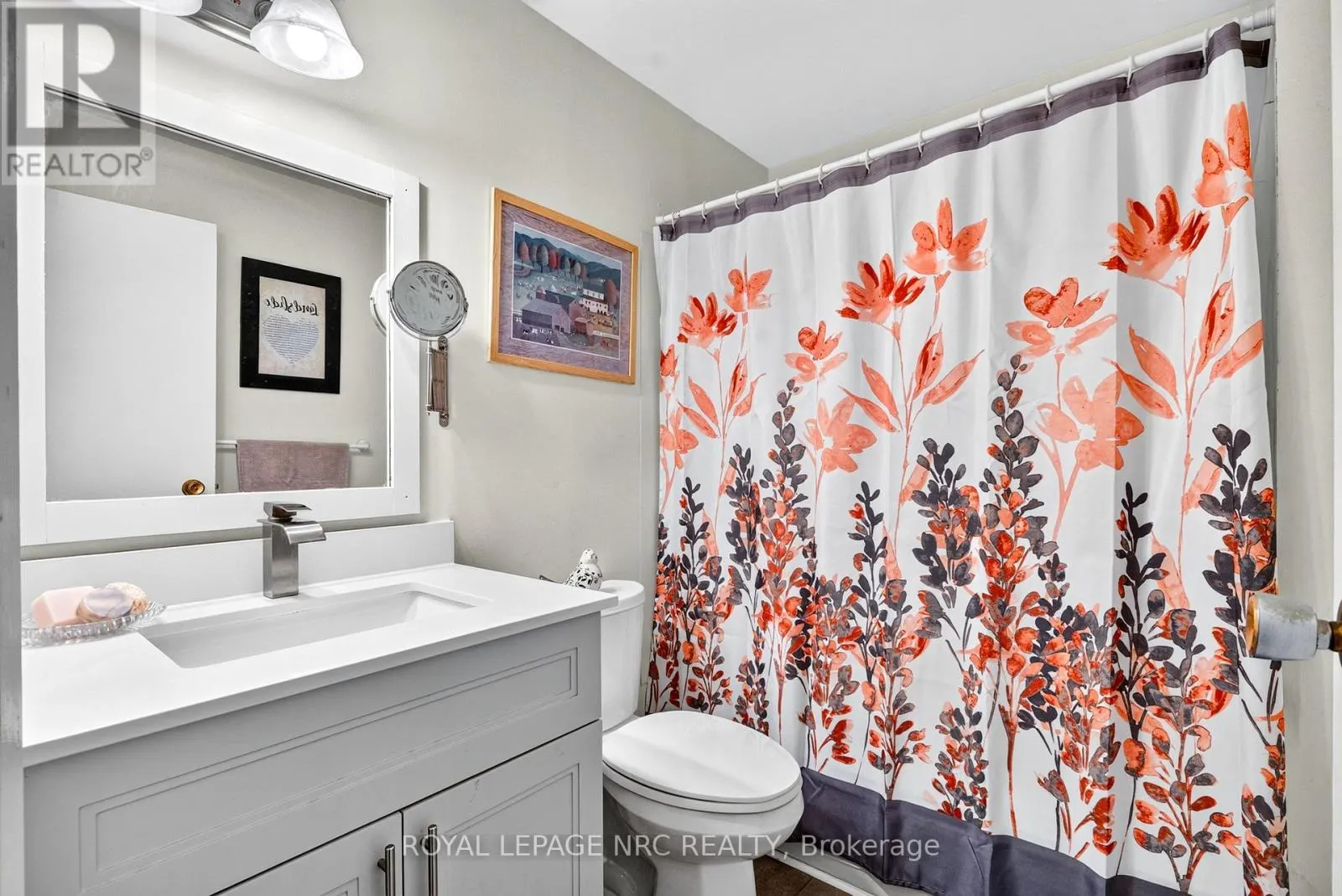 327 - 72 MAIN STREET E #327