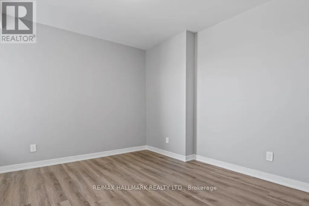 403 - 5002 KING STREET