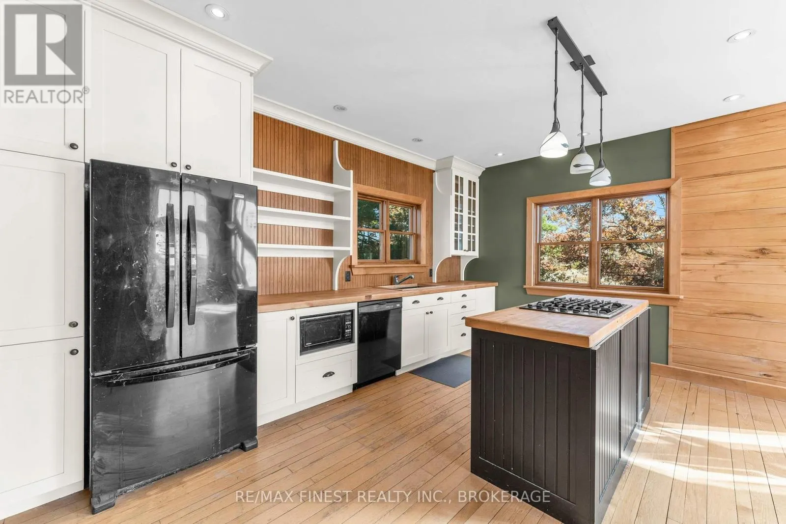 1035 SWEETFERN LANE