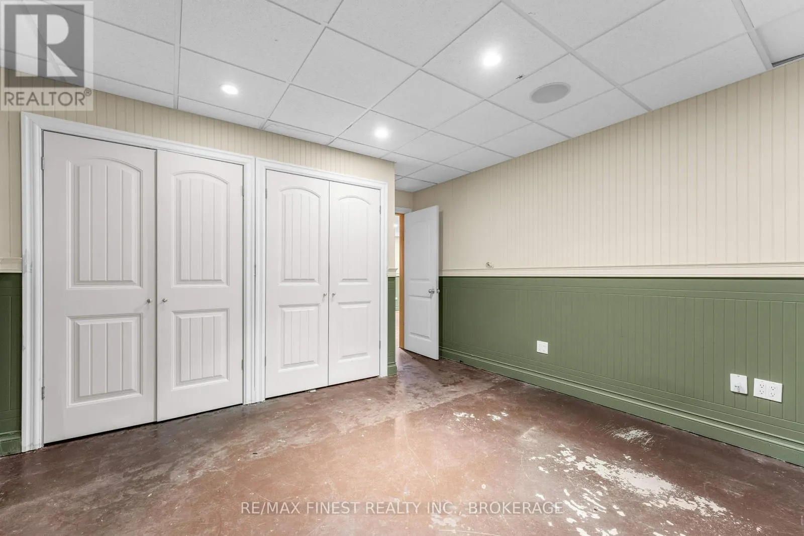1035 SWEETFERN LANE