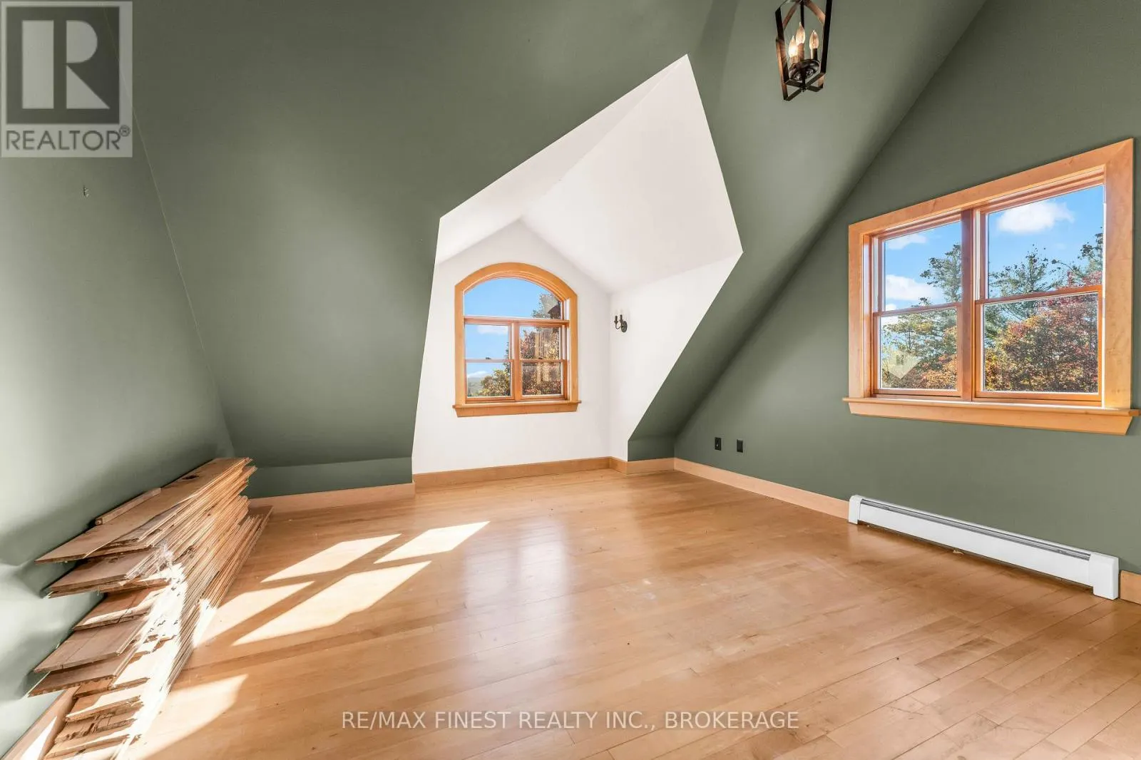 1035 SWEETFERN LANE