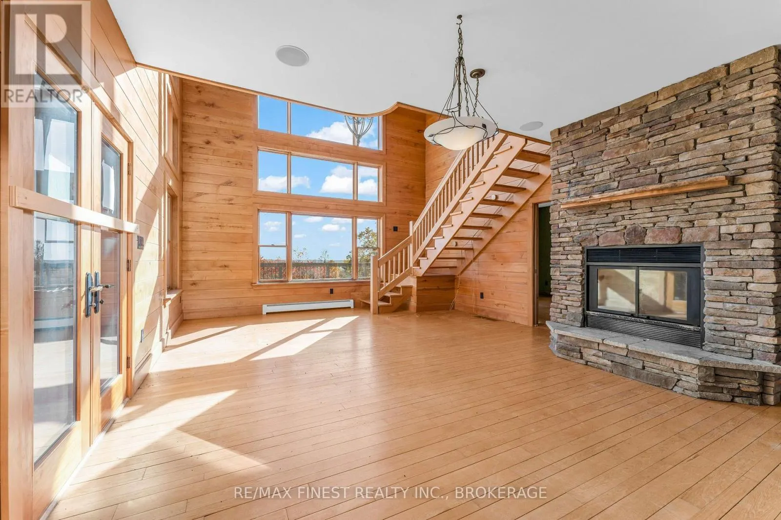 1035 SWEETFERN LANE