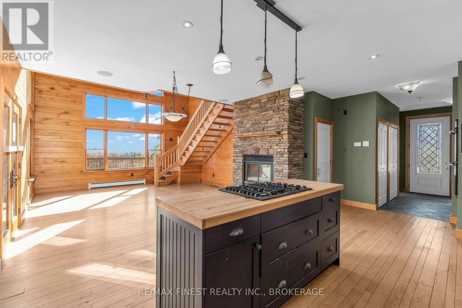 1035 SWEETFERN LANE