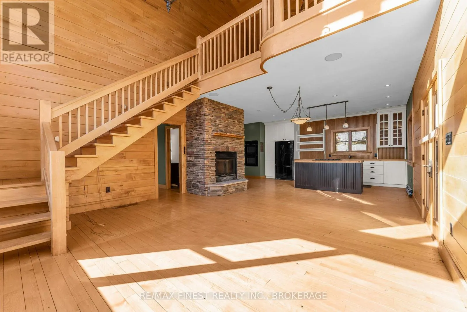 1035 SWEETFERN LANE
