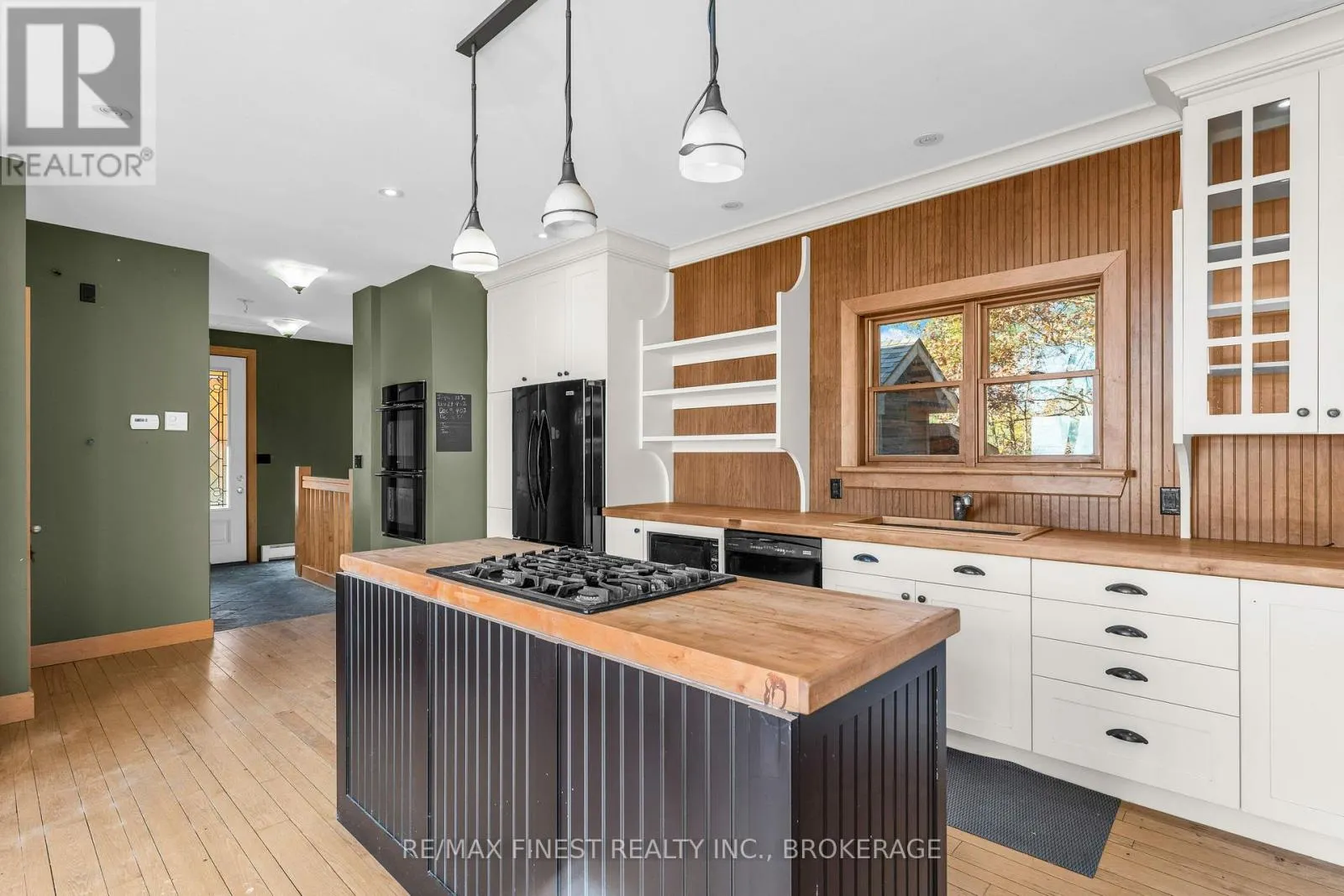 1035 SWEETFERN LANE