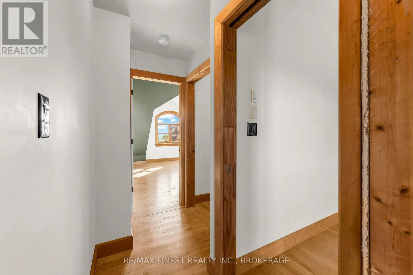 1035 SWEETFERN LANE
