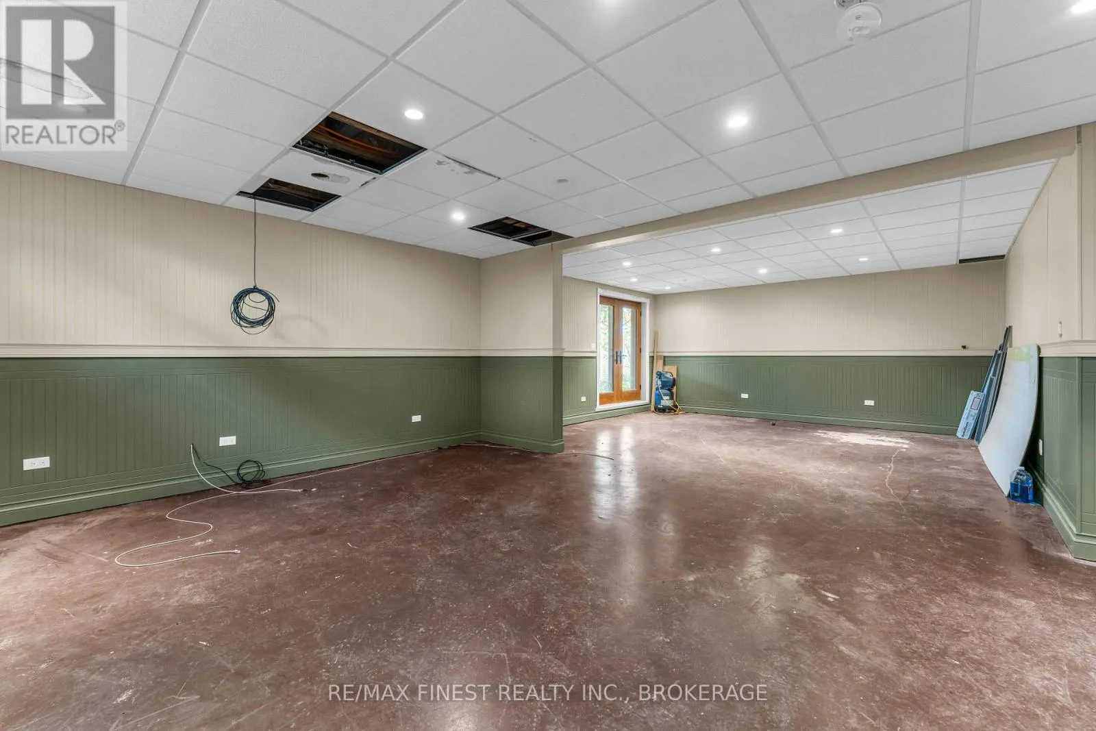 1035 SWEETFERN LANE