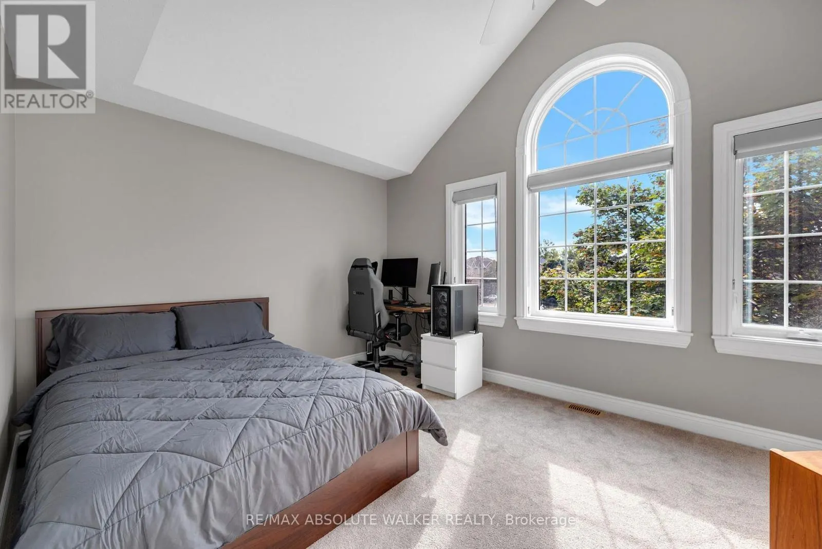 54 CASTLE GLEN CRESCENT