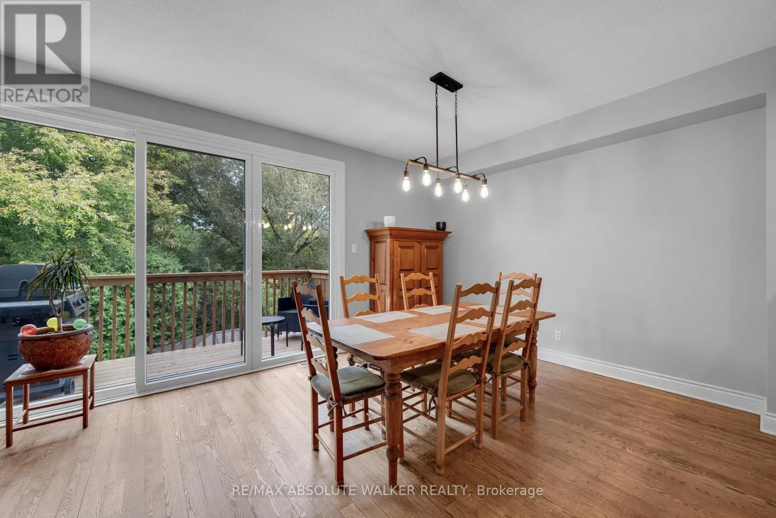 54 CASTLE GLEN CRESCENT