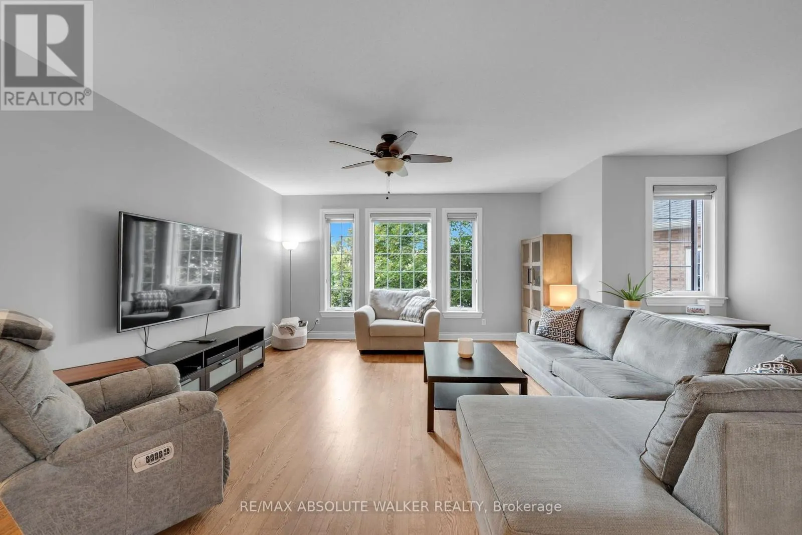 54 CASTLE GLEN CRESCENT
