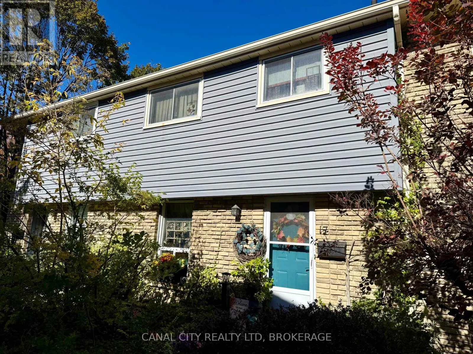 17 - 18 BARRY STREET #17
