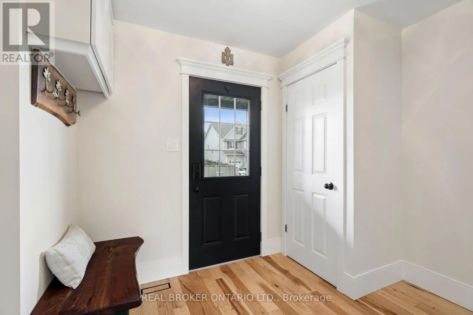 168 HAMPSON CRESCENT